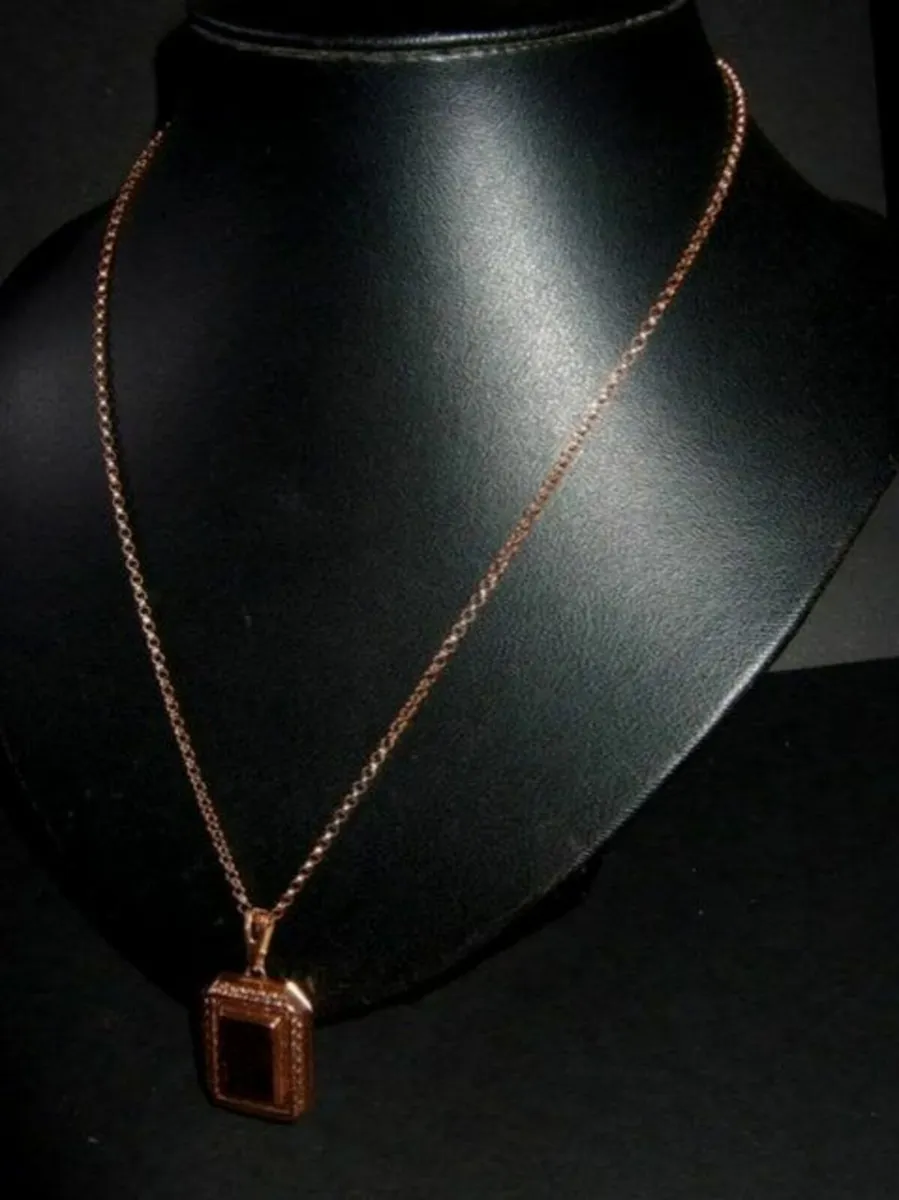 Vintage Dian Malouf Rose Gold Locket & Chain - Image 3