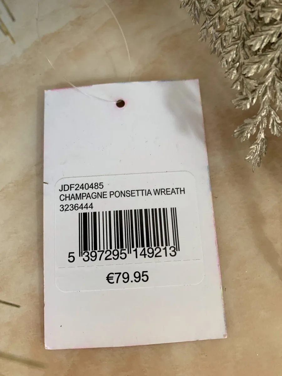 Wreaths and Bouquets - Image 4