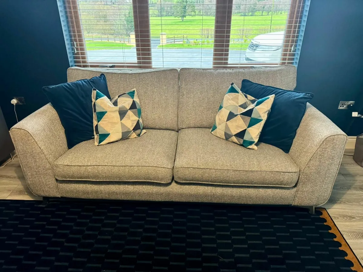 4 Seater Grey Sofa - Image 3