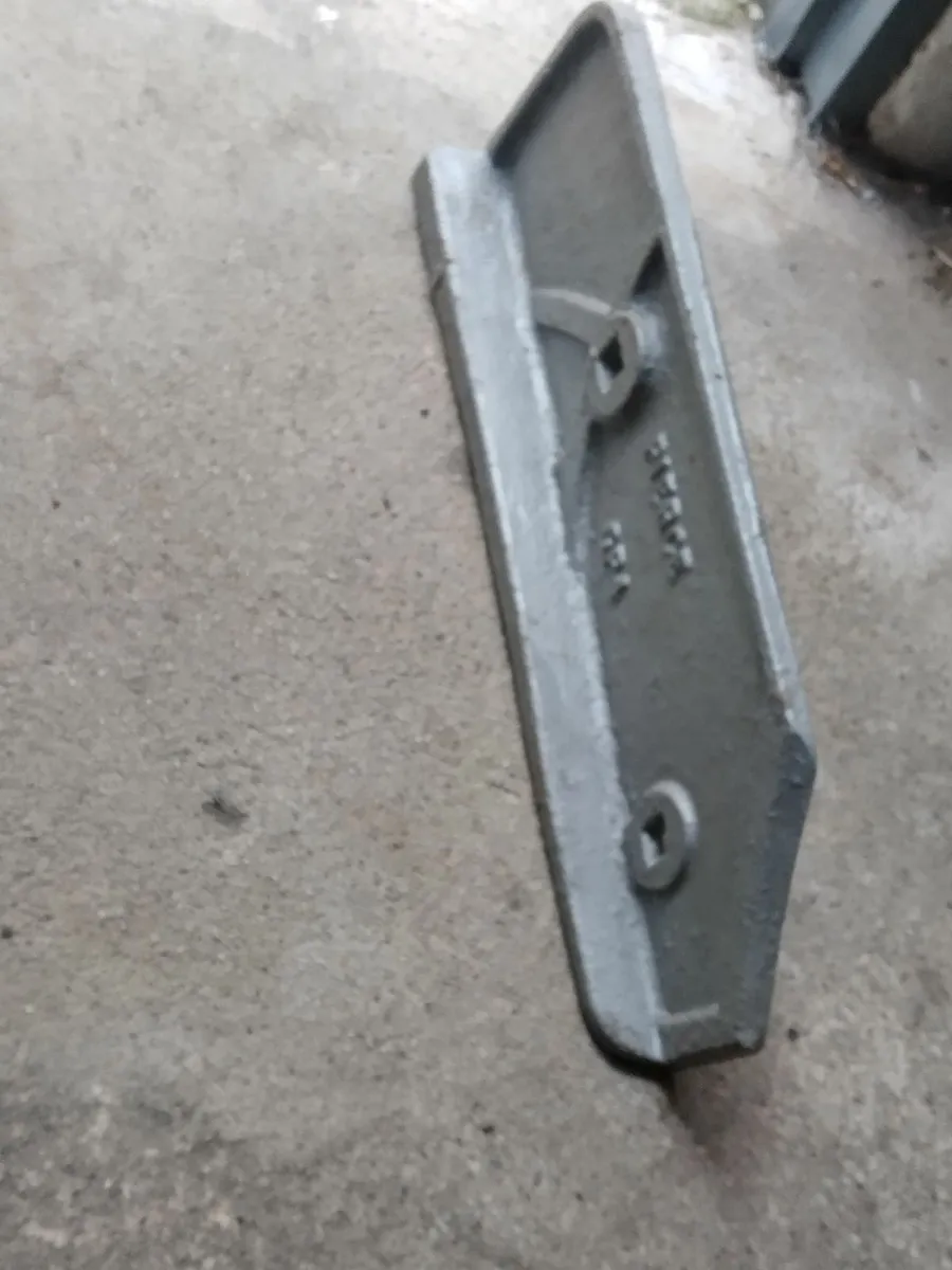 Vintage PIERCE cast GP4 plough Landslide - Image 2