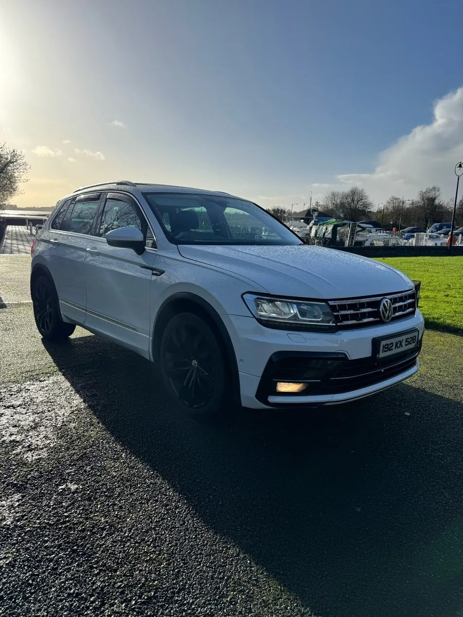 192 VW TIGUAN R-LINE 4 MOTION PANORAMIC ROOF - Image 1