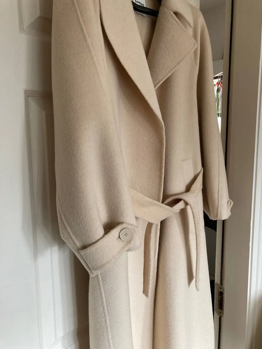 Sandro Ladies 100 % Wool Coat 38/40 - Image 3