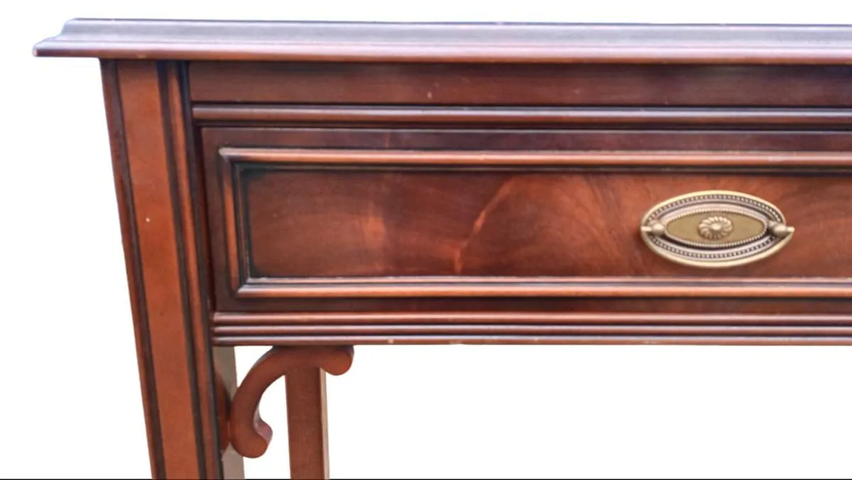 📍 CLEARANCE: Mahogany Table with two drawers - Image 3