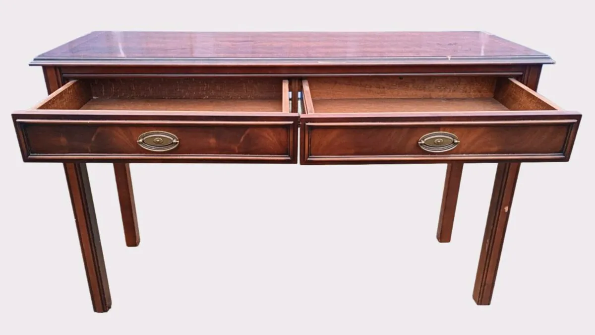 📍 CLEARANCE: Mahogany Table with two drawers - Image 4