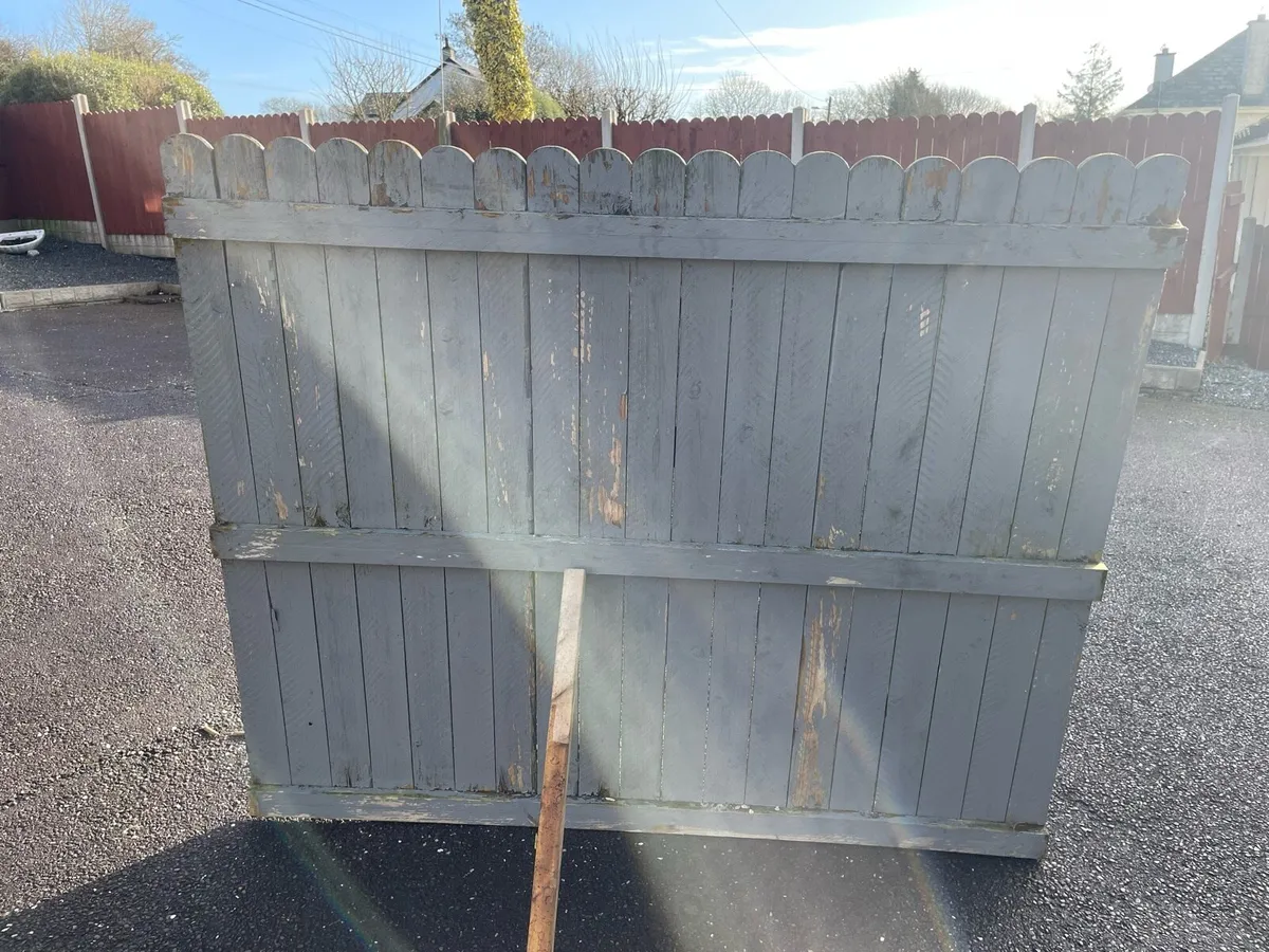 Timber fencing - Image 1