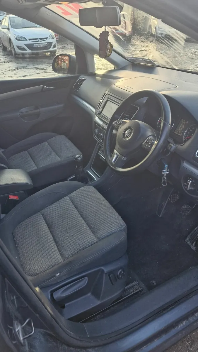 Volkswagen Sharan 2013 - Image 3
