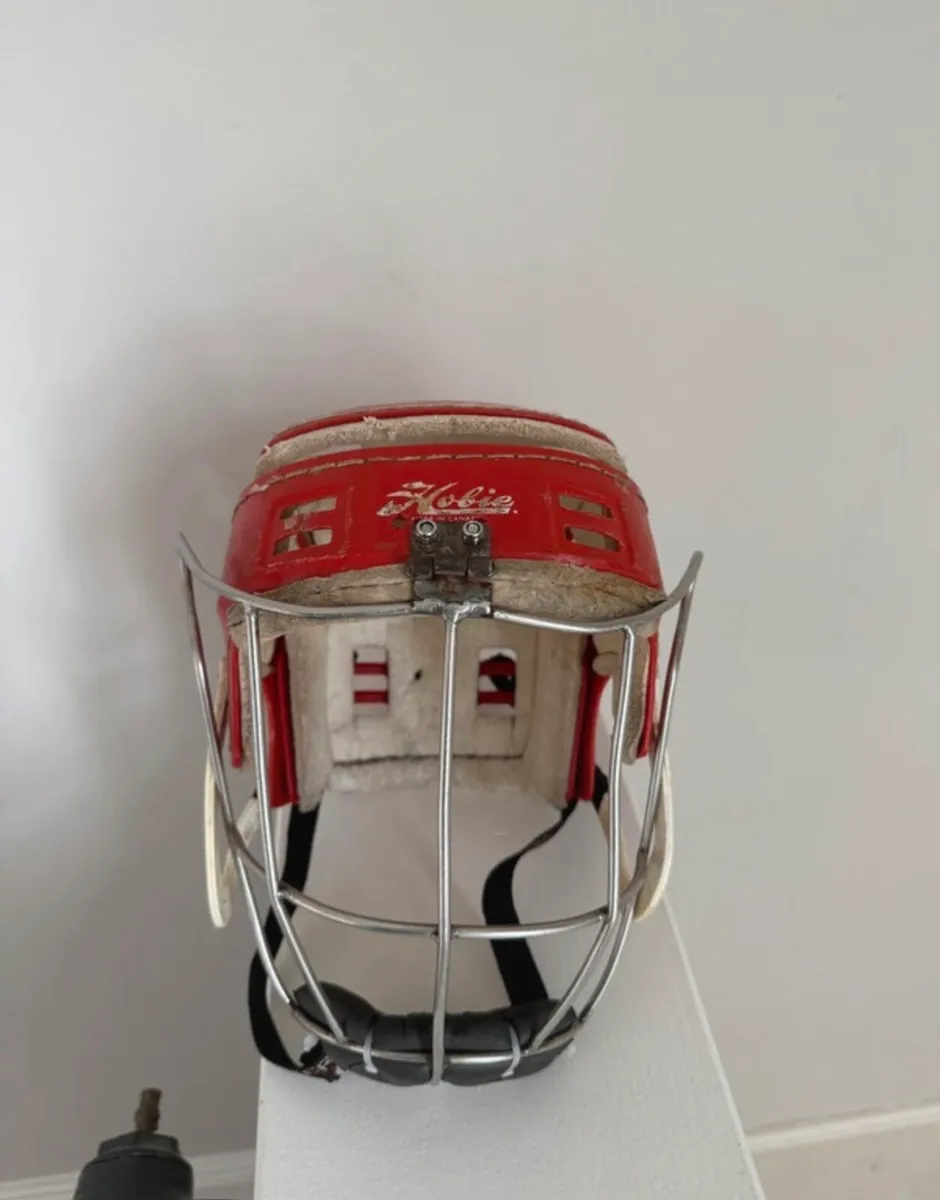 Red oldstyles wanted - Image 2