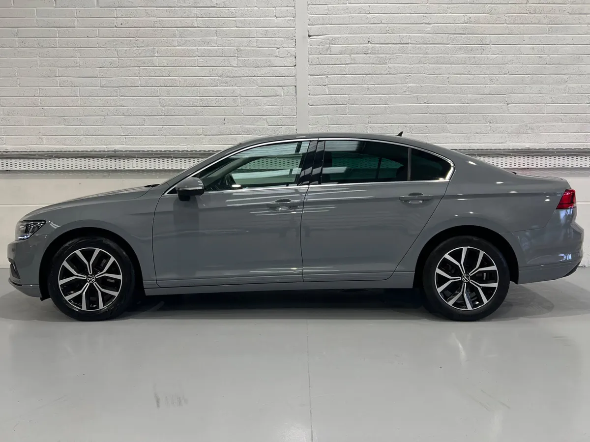 Volkswagen Passat SEL 2.0TDI 150bhp 6 Speed Manual - Image 4