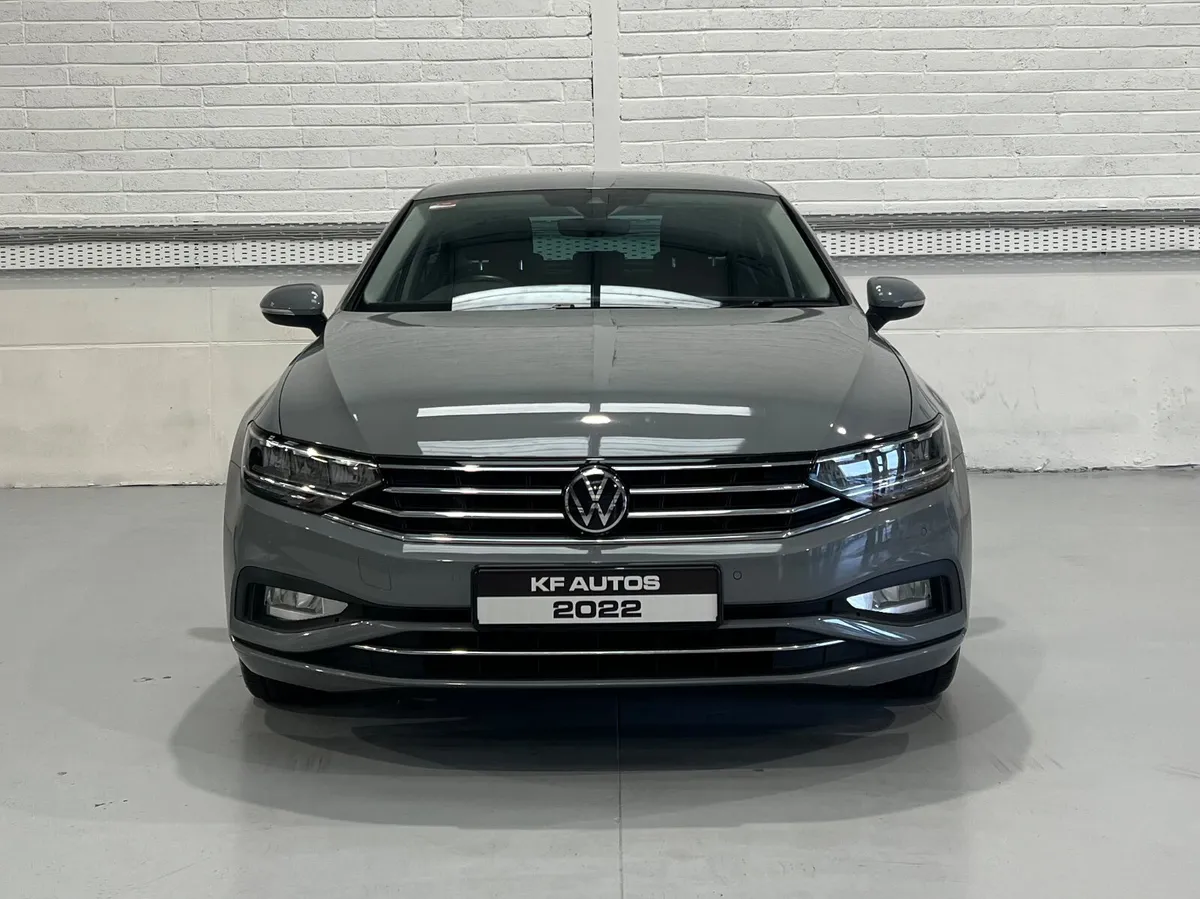 Volkswagen Passat SEL 2.0TDI 150bhp 6 Speed Manual - Image 2