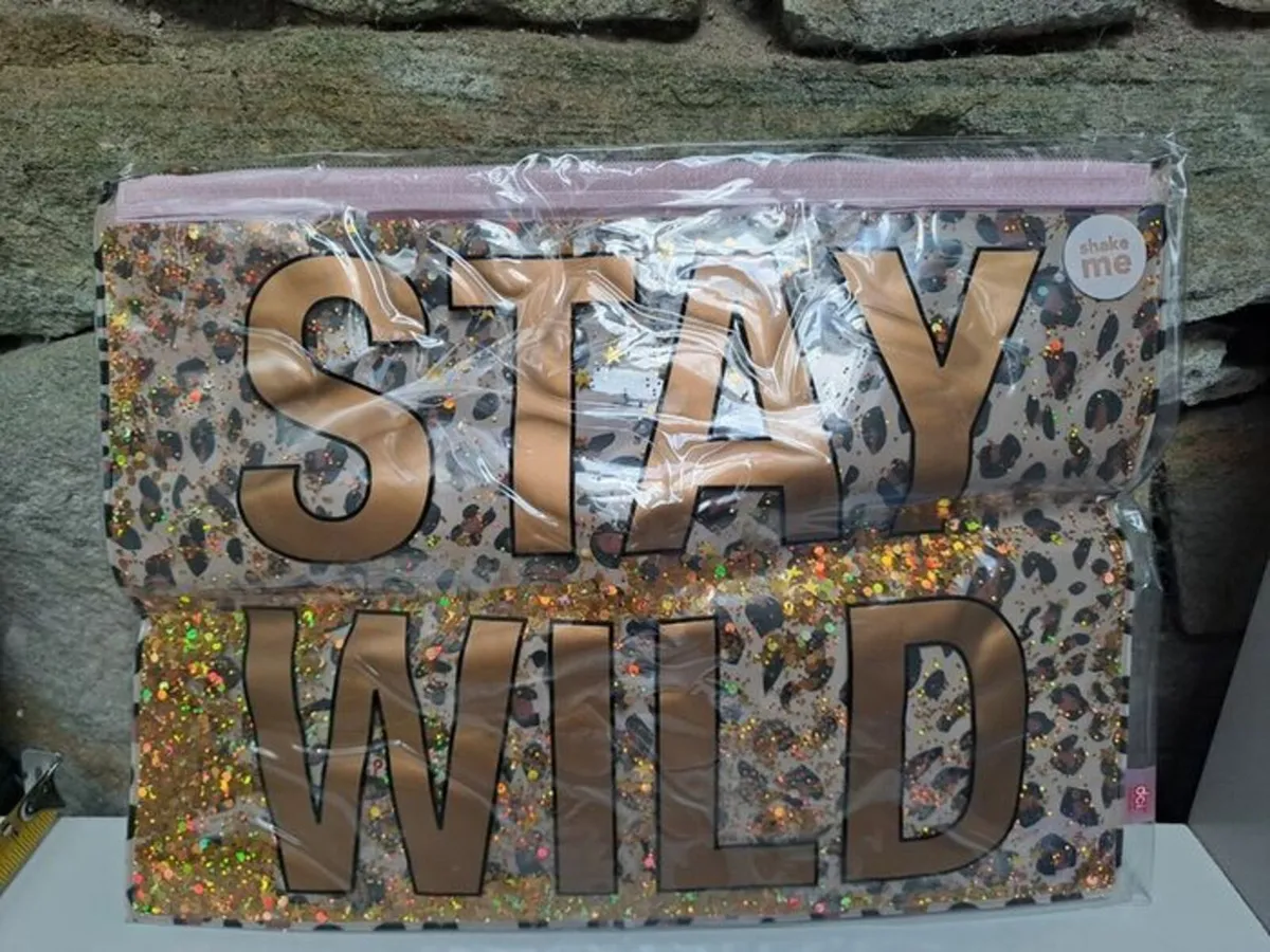 Glitter pouch Stay Wild NEW - Image 1