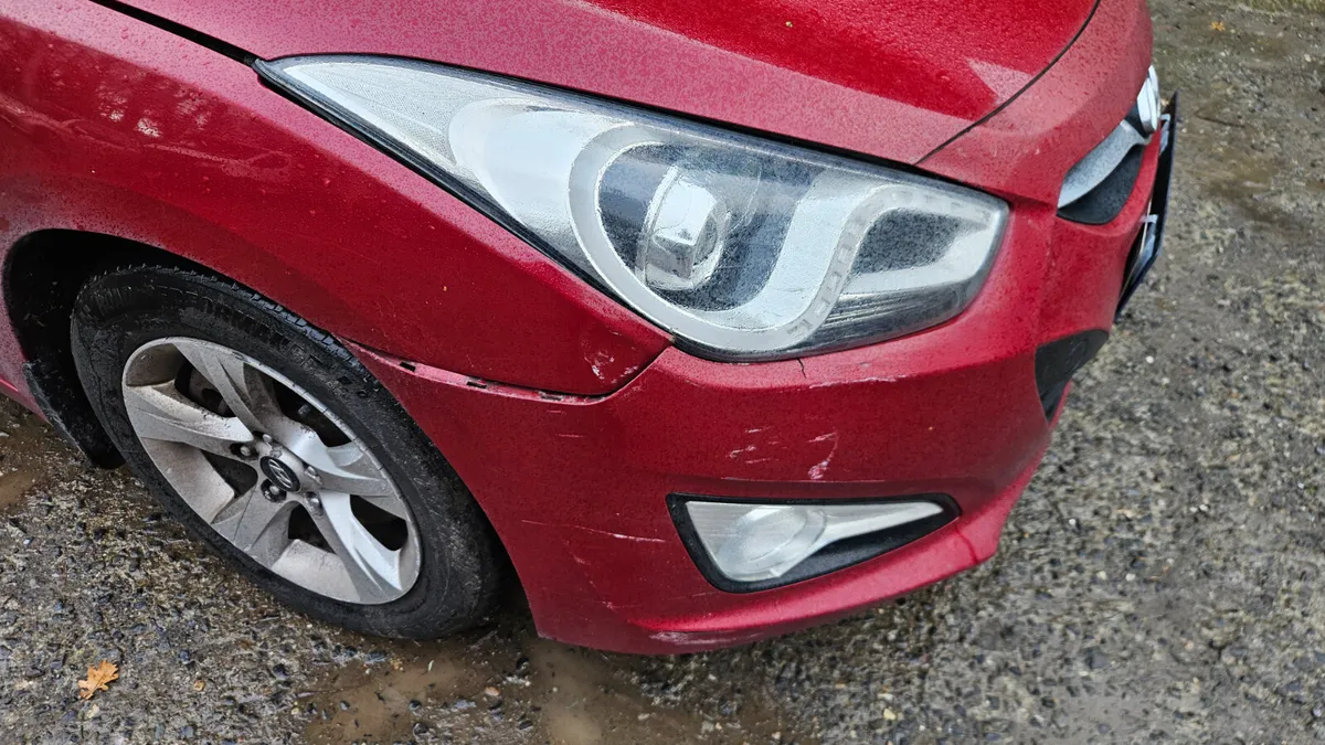 Hyundai i40 2012 Executive 1.7 Diesel - Image 2