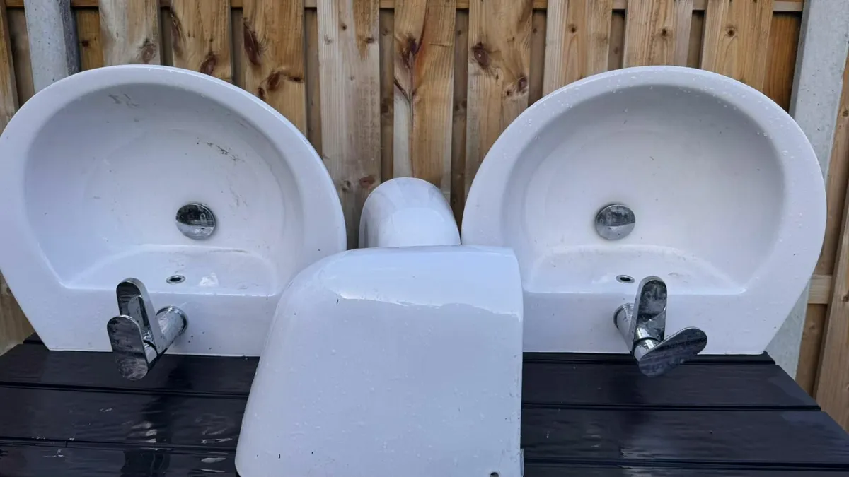 Bathroom Sink - Image 1