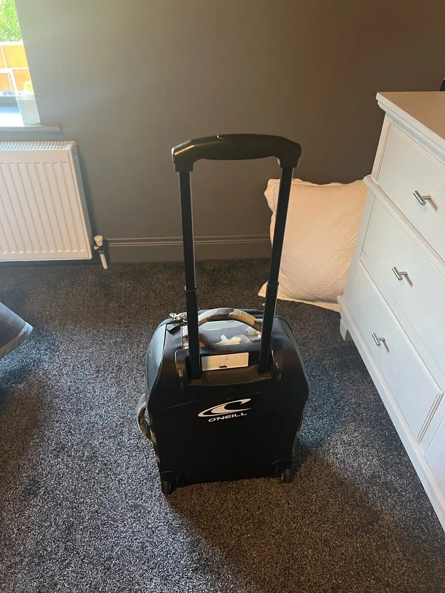 Oakley case - Image 4