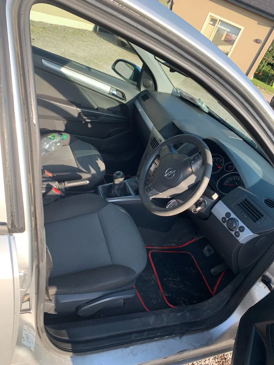 Opel Astra 2007 - Image 4
