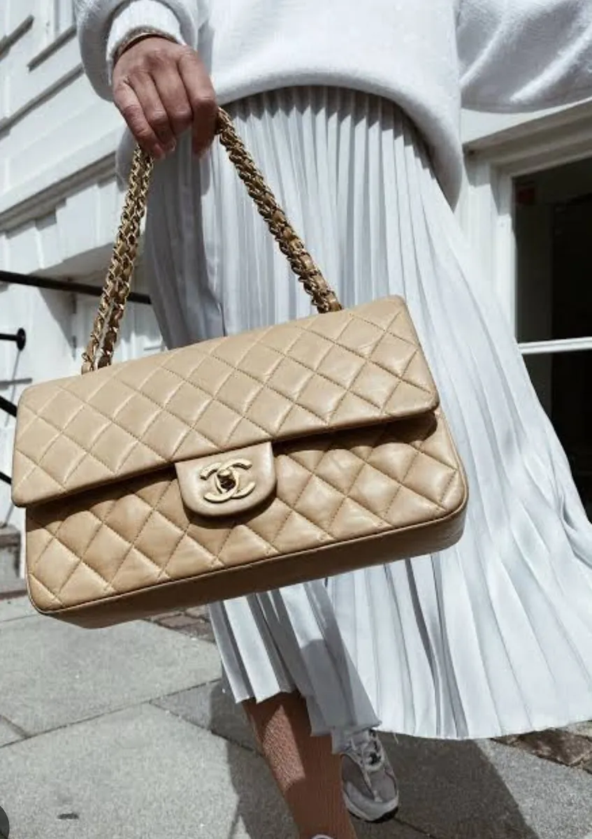 Chanel Ivory Lambskin Leather Medium Handbag - Image 3
