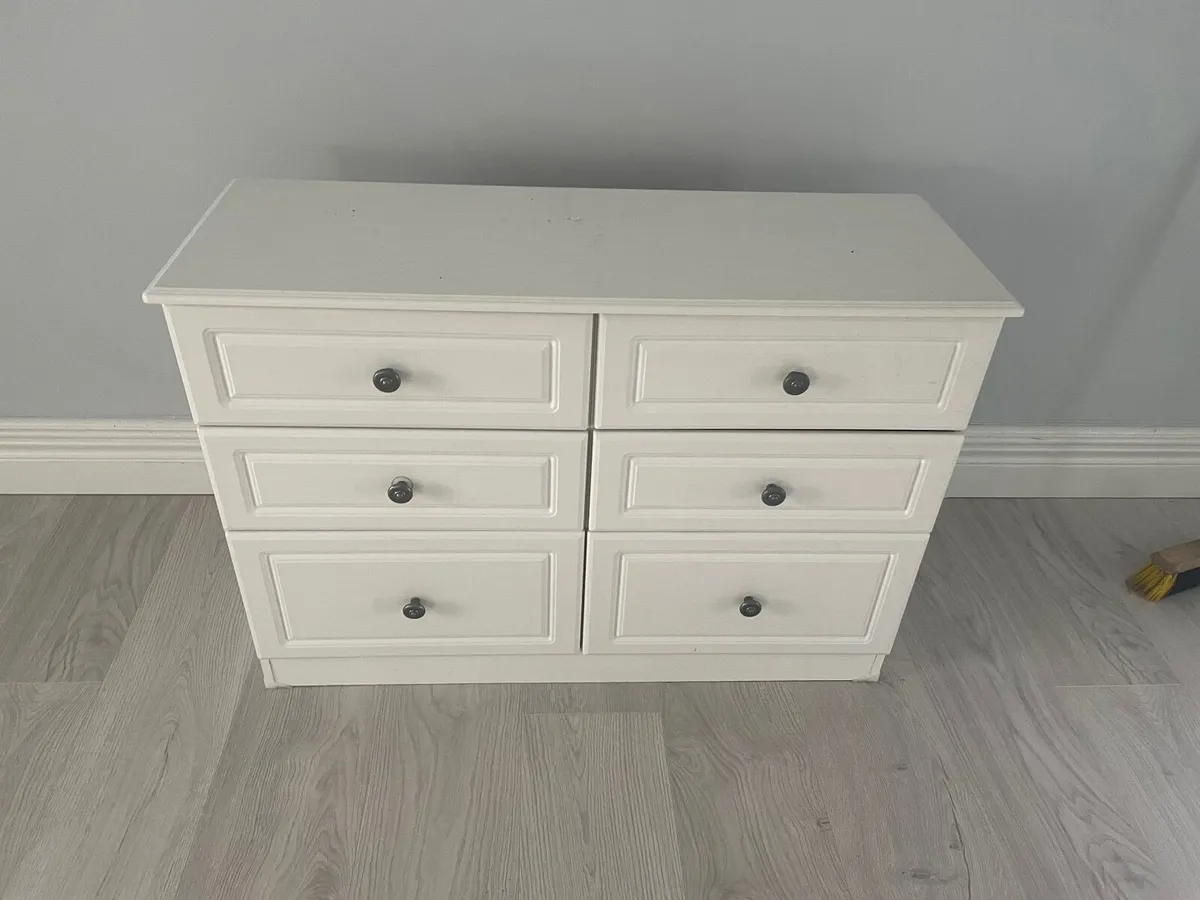 Chest of drawers - Image 3