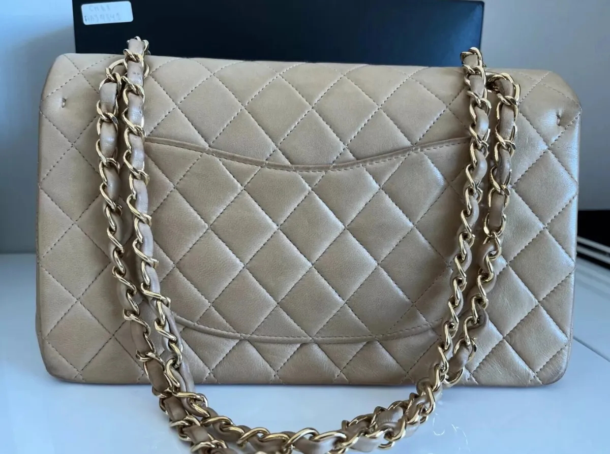 Chanel Ivory Lambskin Leather Medium Handbag - Image 4