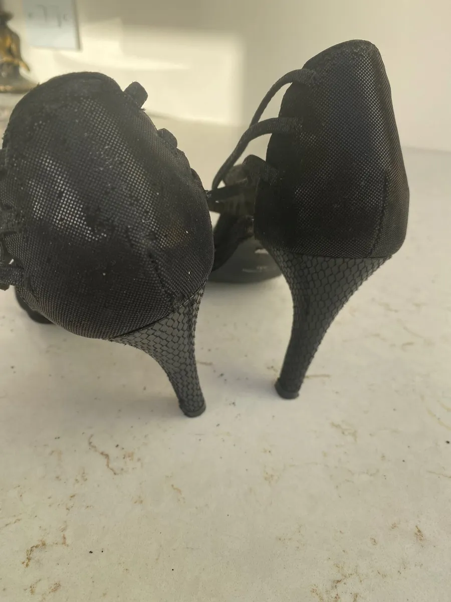 Ladies black sandals - Image 3