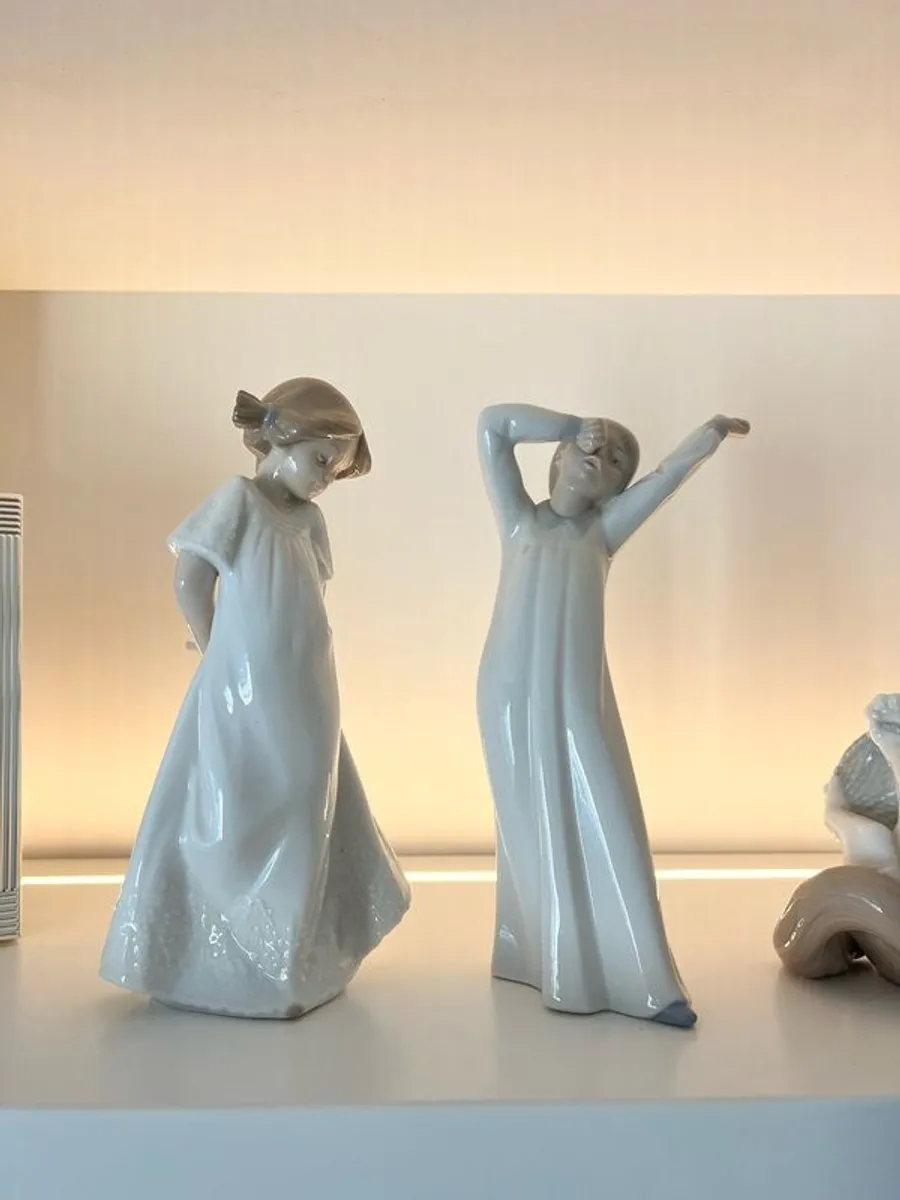 Nao - selection of figurines - Image 1