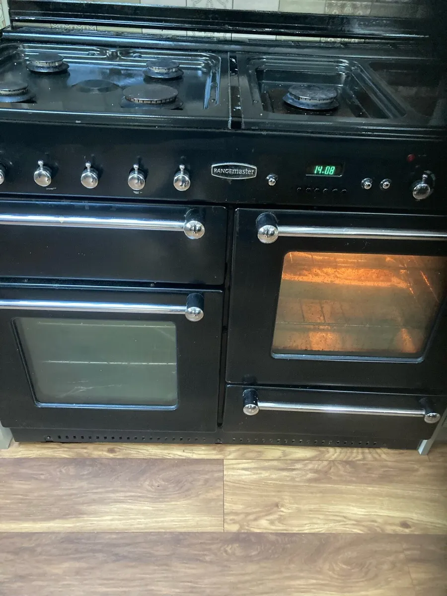 Range master gas hob electric oven 44”x 24” - Image 1