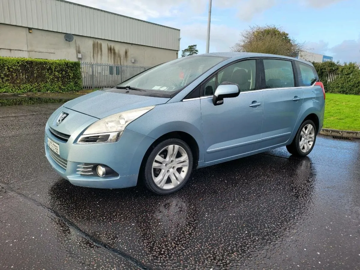 SPOTLESS 2012 PEUGEOT 5008 7 SEATER. - Image 2