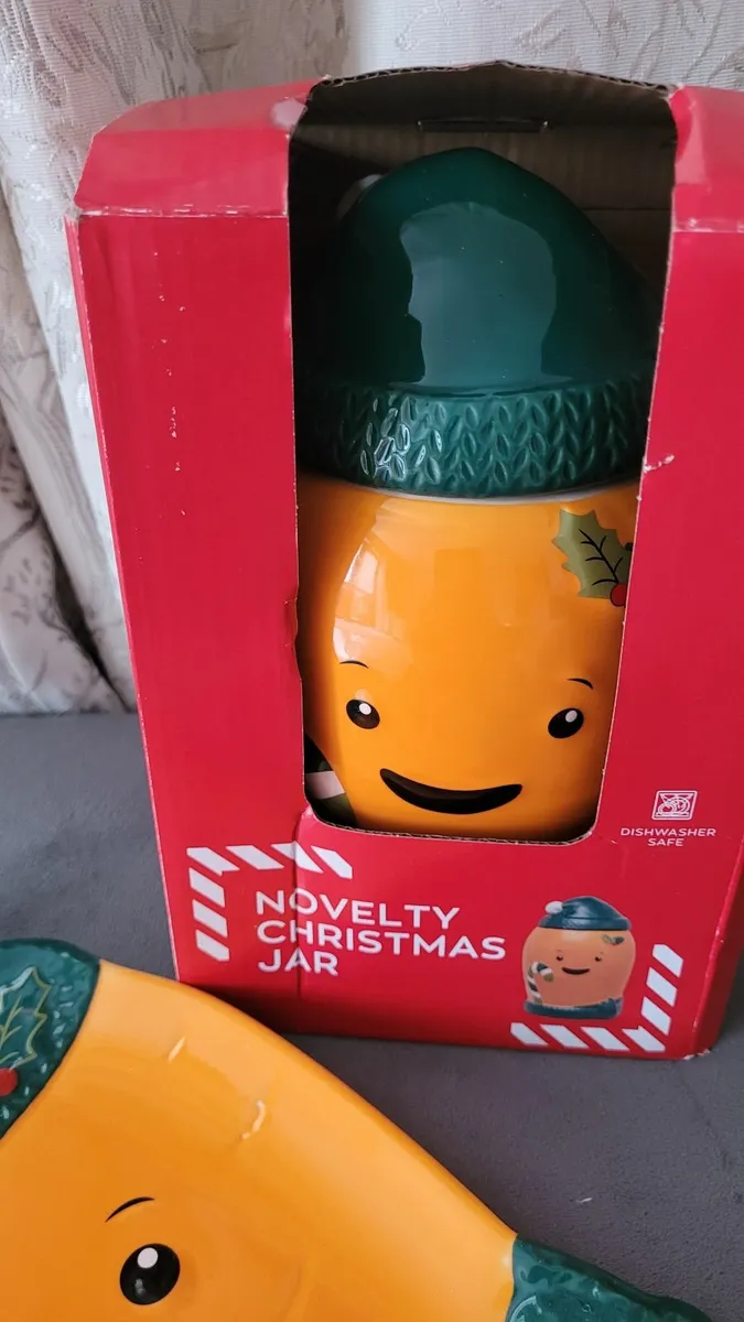 Kevin the carrot christmas jar and plate - Image 3
