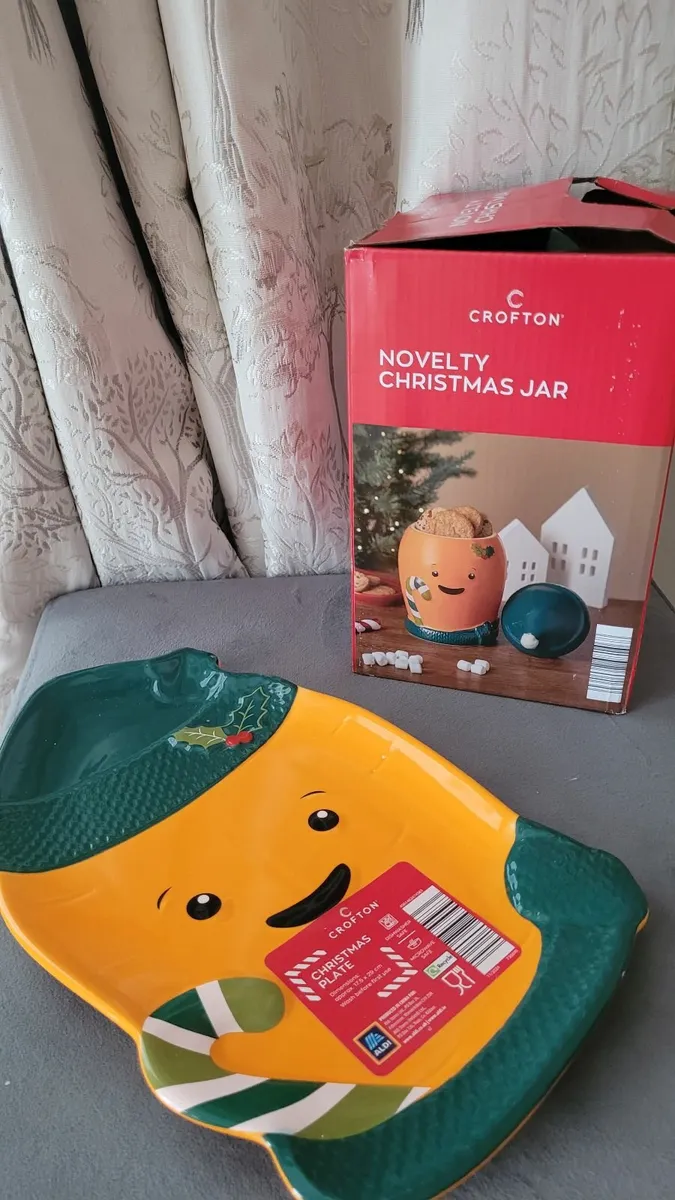 Kevin the carrot christmas jar and plate - Image 4