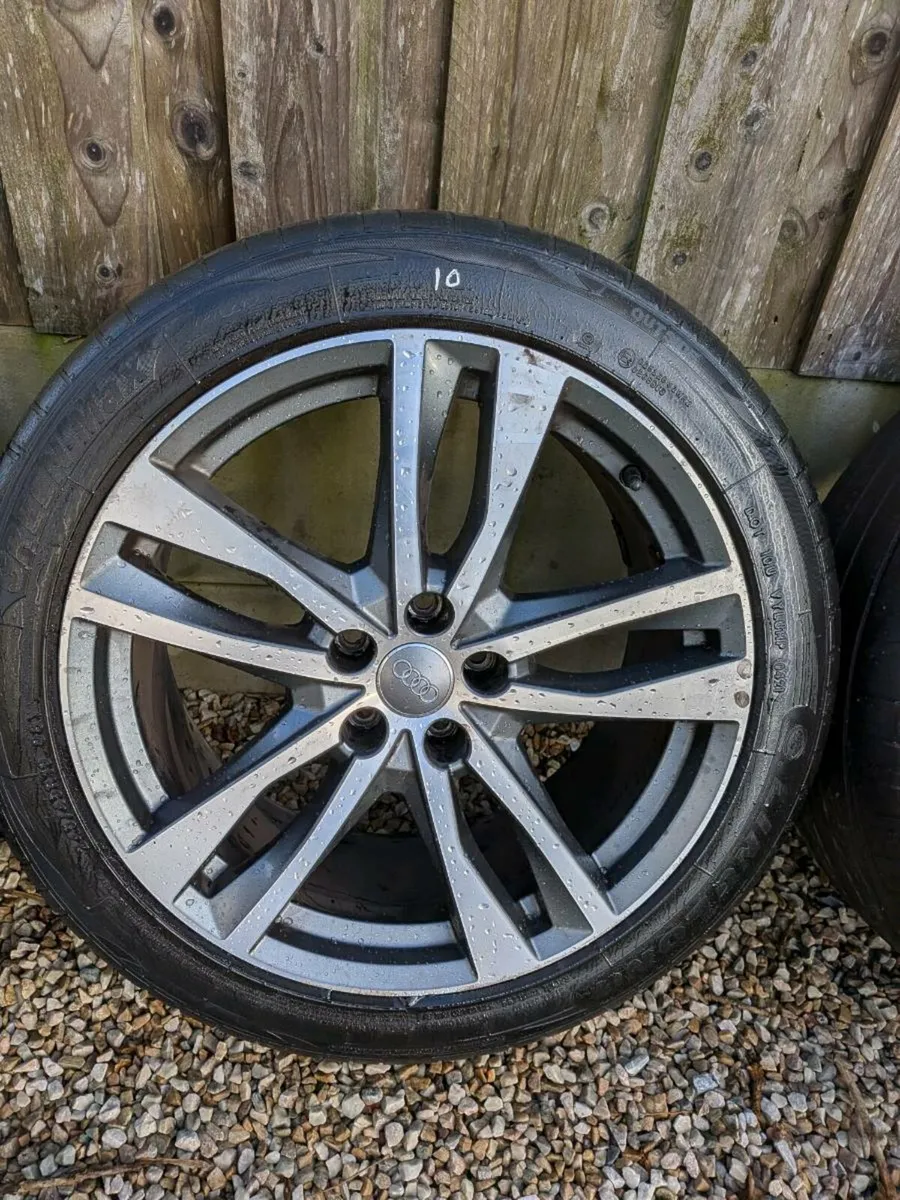 Lot 10
19” Genuine Audi Alloy Wheels – Set of 4 - Image 1
