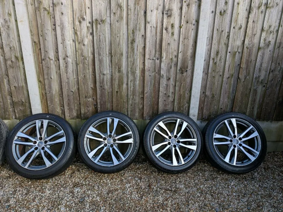 Lot 10
19” Genuine Audi Alloy Wheels – Set of 4 - Image 2