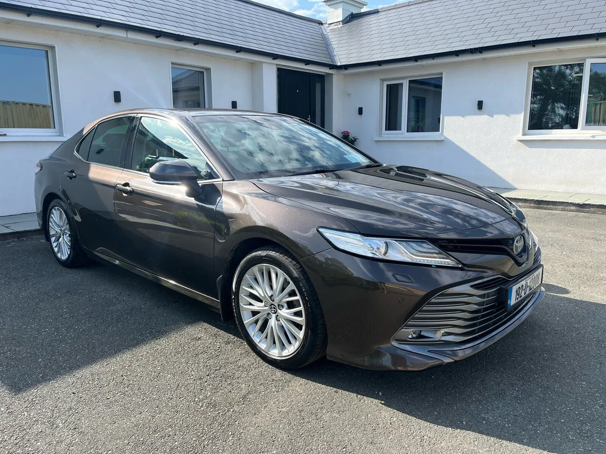 Toyota Camry - Image 4