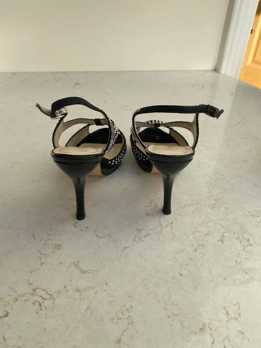 Ladies sandals - Image 4