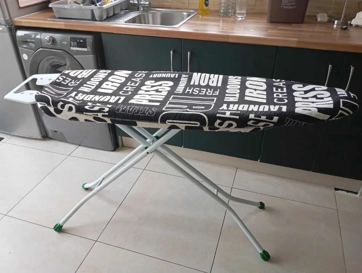 Ironing board - Image 2