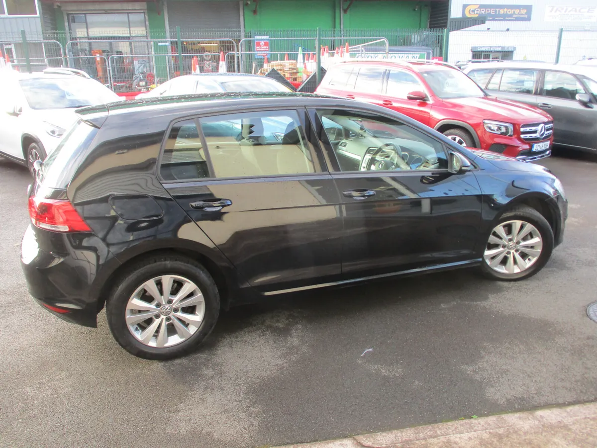 Volkswagen Golf Comfort line 1.6TDI  2015 - Image 4