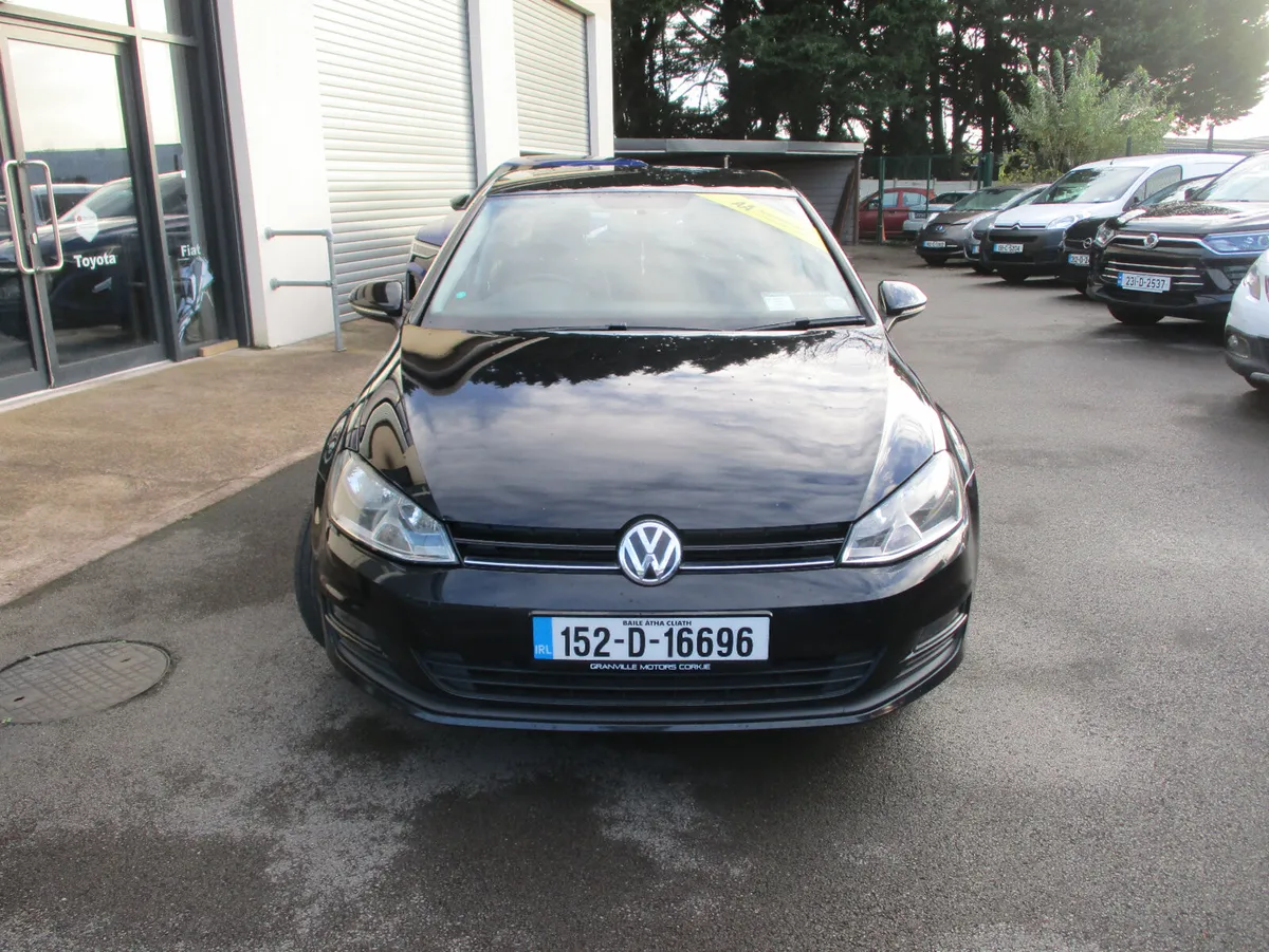 Volkswagen Golf Comfort line 1.6TDI  2015 - Image 2