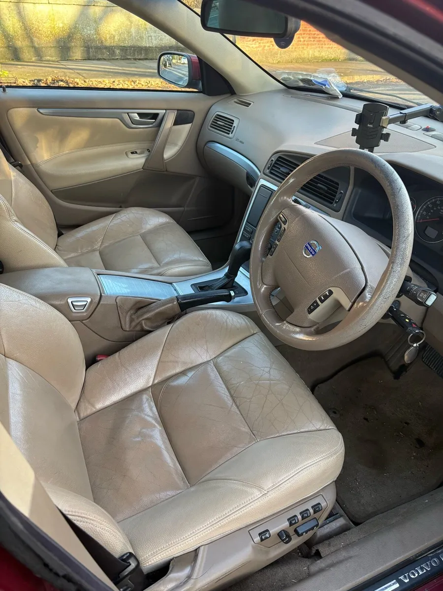 Volvo v70 2.0t - Image 3