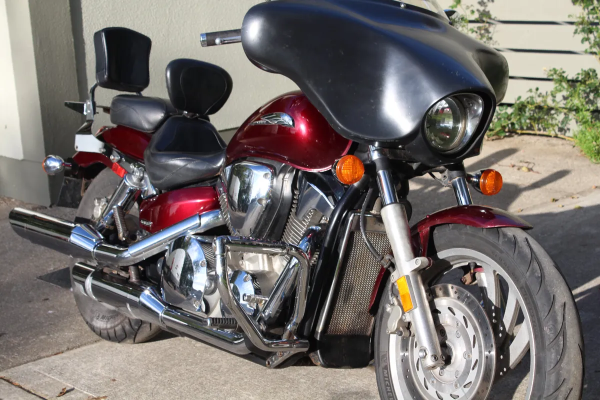 Honda VTX 1300 with Bat Wing fitted. - Image 1