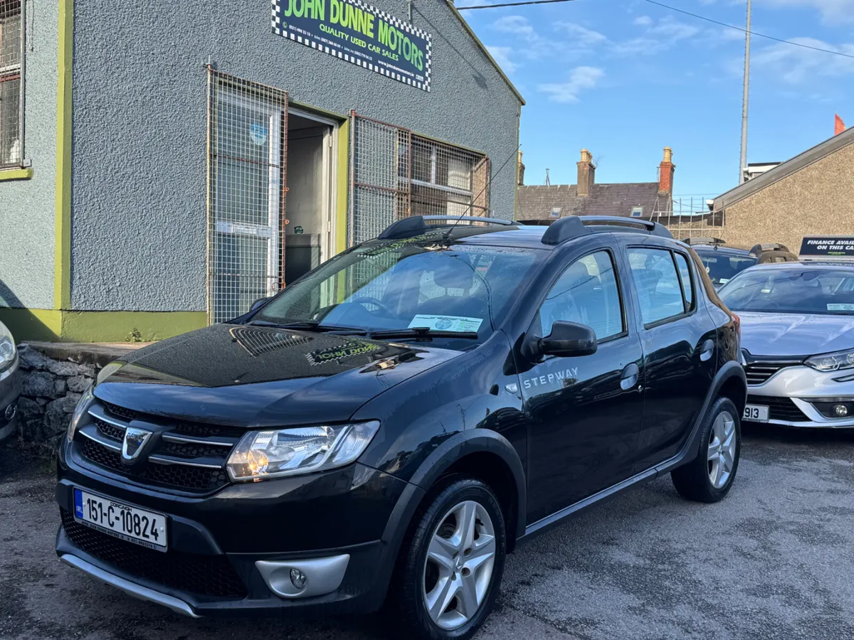 Dacia Sandero Stepway Very low mileage - Image 3