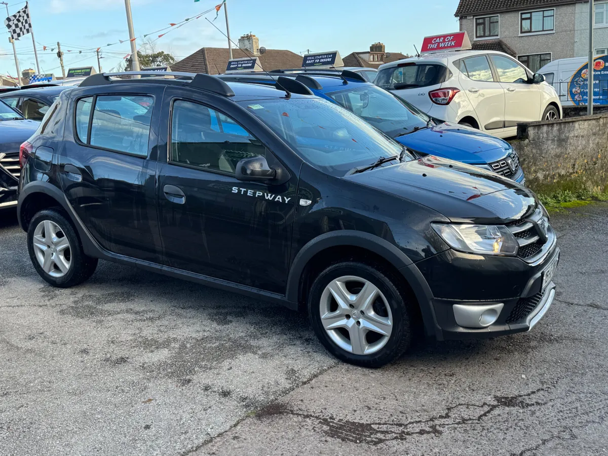 Dacia Sandero Stepway Very low mileage - Image 2