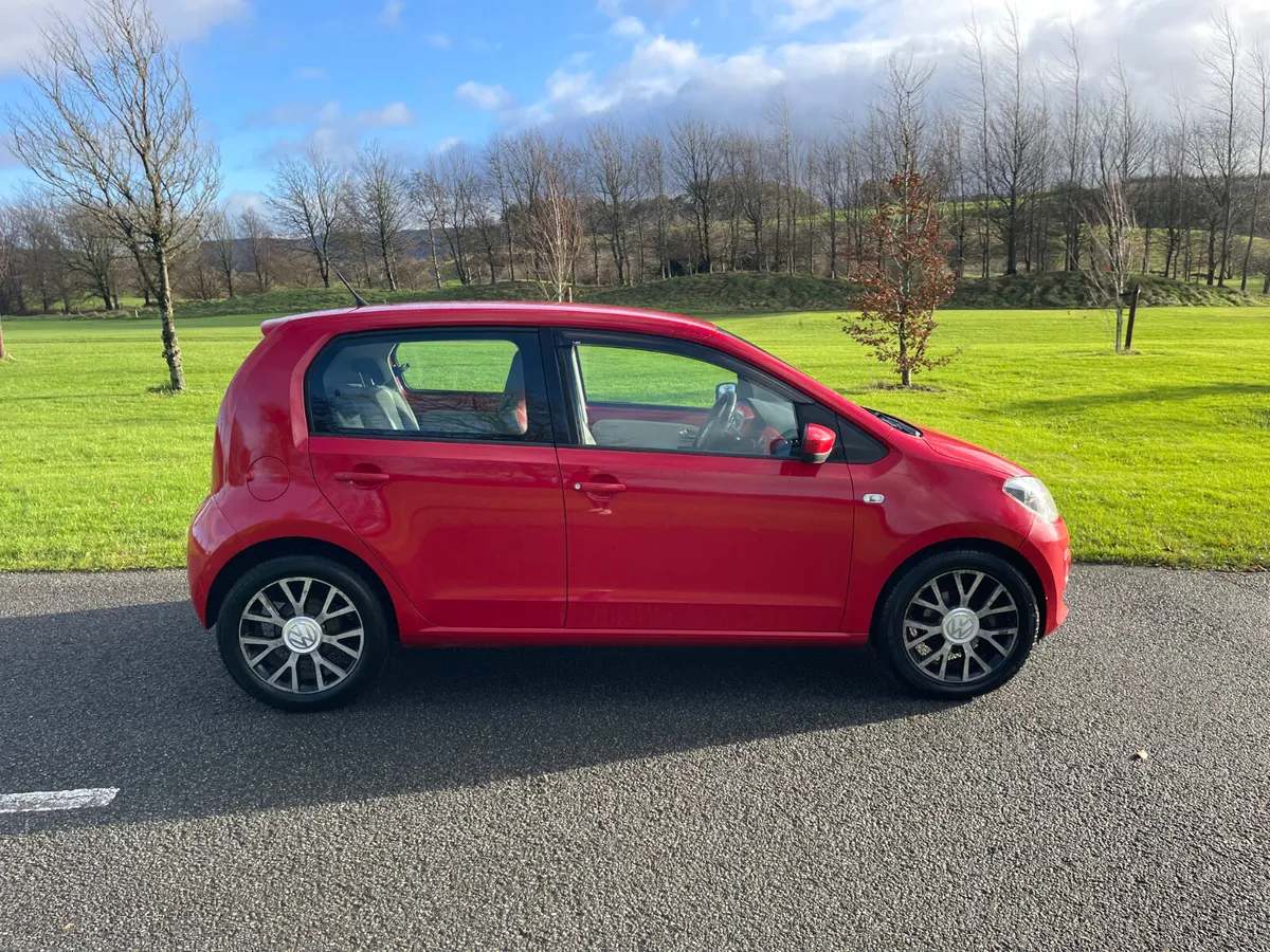 Volkswagen up! 2013 “automatic” - Image 2