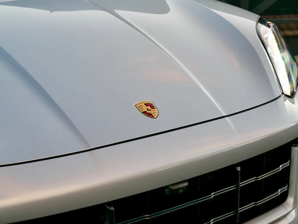 2024 Porsche Cayenne E-Hybrid 470BHP, HIGH SPEC - Image 3