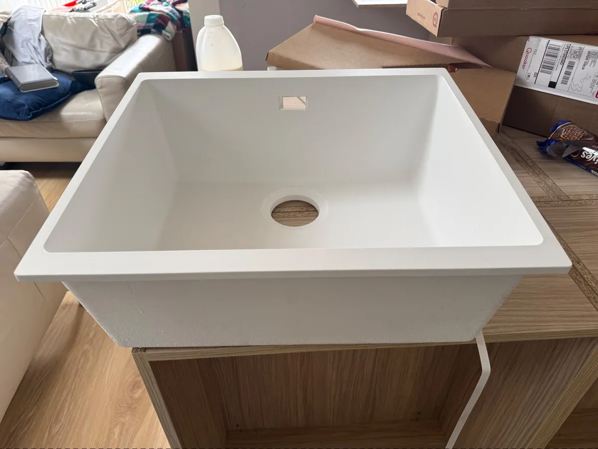 Granite white sink - Image 1