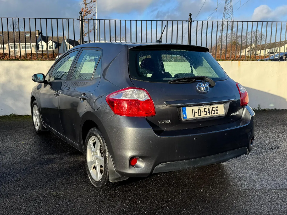 Toyota Auris 1.3 2011 LOW KMS - Image 3