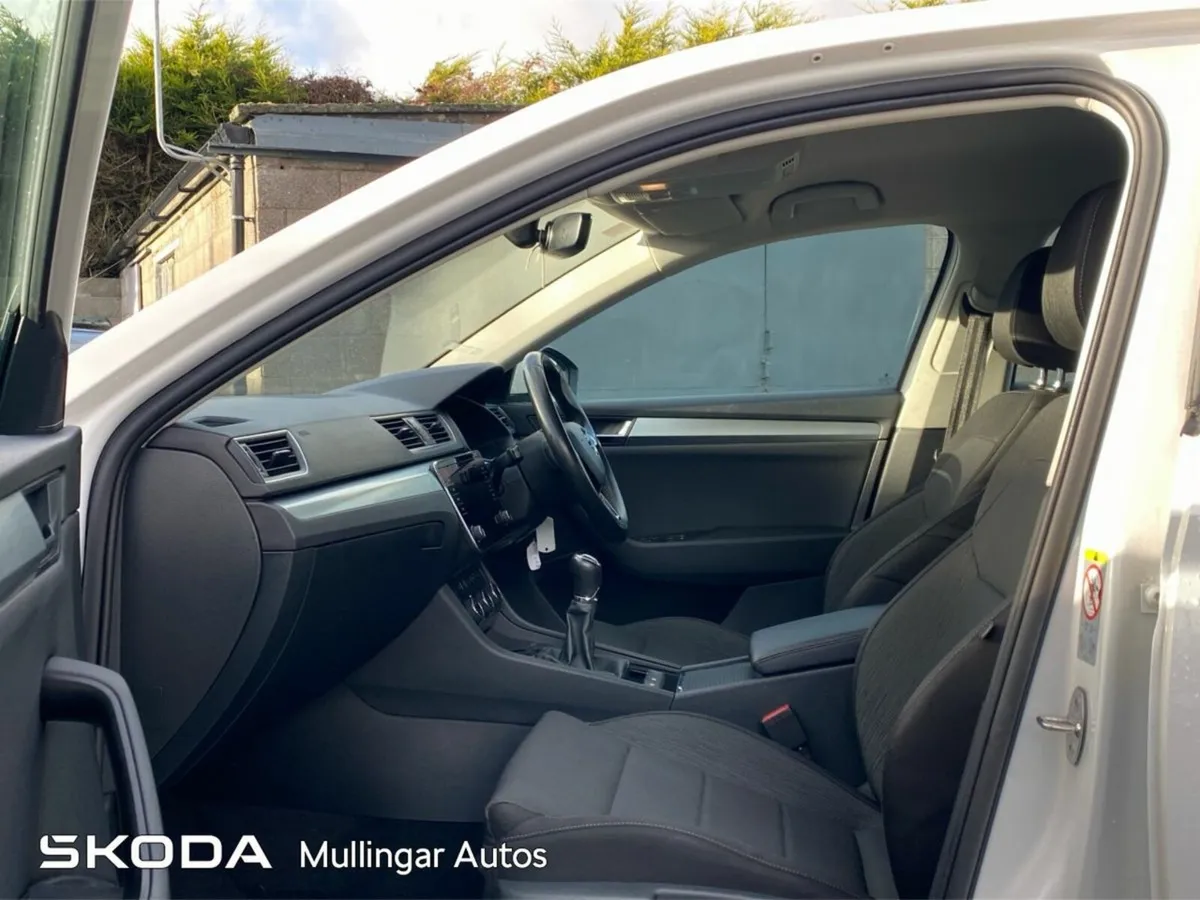 Skoda Superb 2.0 TDI 150bhp Ambition - Image 4