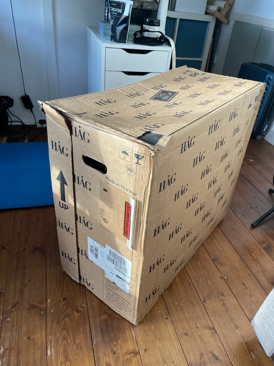 New HAG Ergonomic Mesh Office Chair - Image 3