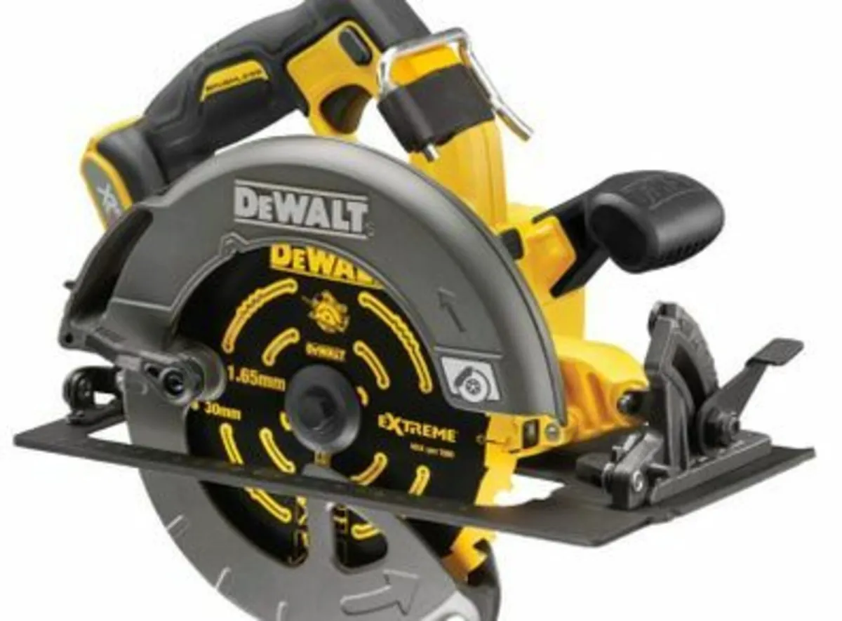 DeWalt DCS578N 4V FlexVolt 190mm 30mm Circular Saw