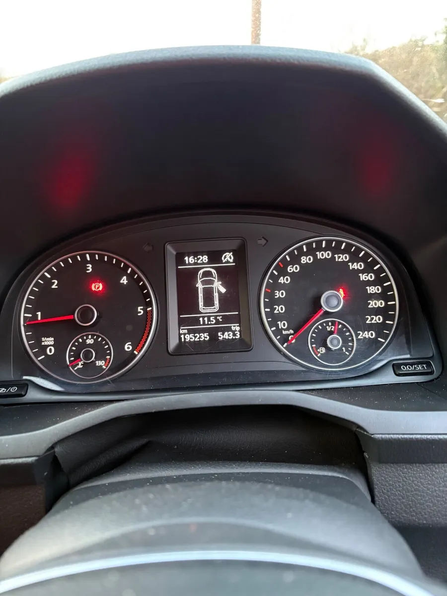 Volkswagen Caddy 2019 - Image 2