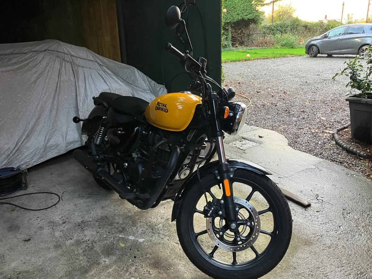 Royal Enfield Meteor 350 Fireball Yellow – 2022 – - Image 3