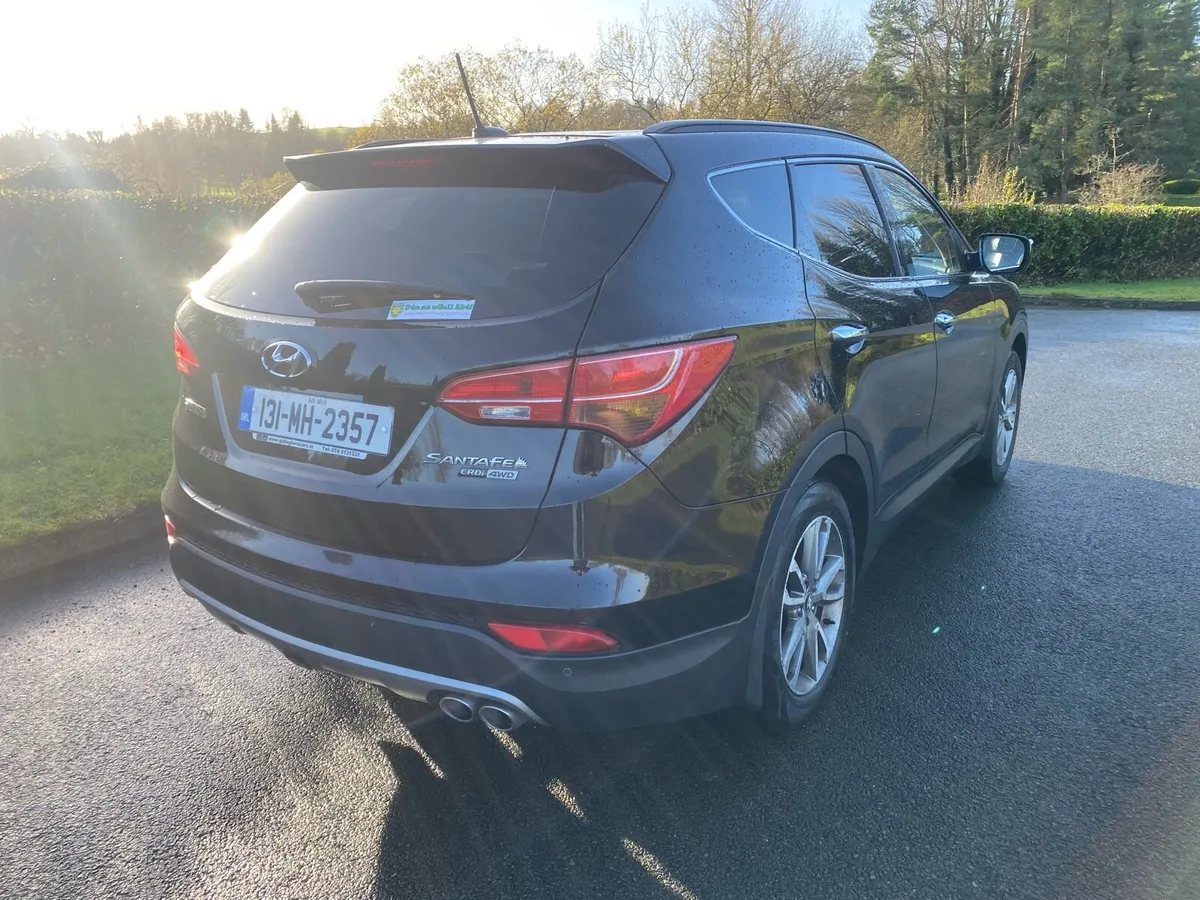 131 HYUNDAI SANTA FE 2.2 CRDI 4 WD 7 SEATER - Image 4