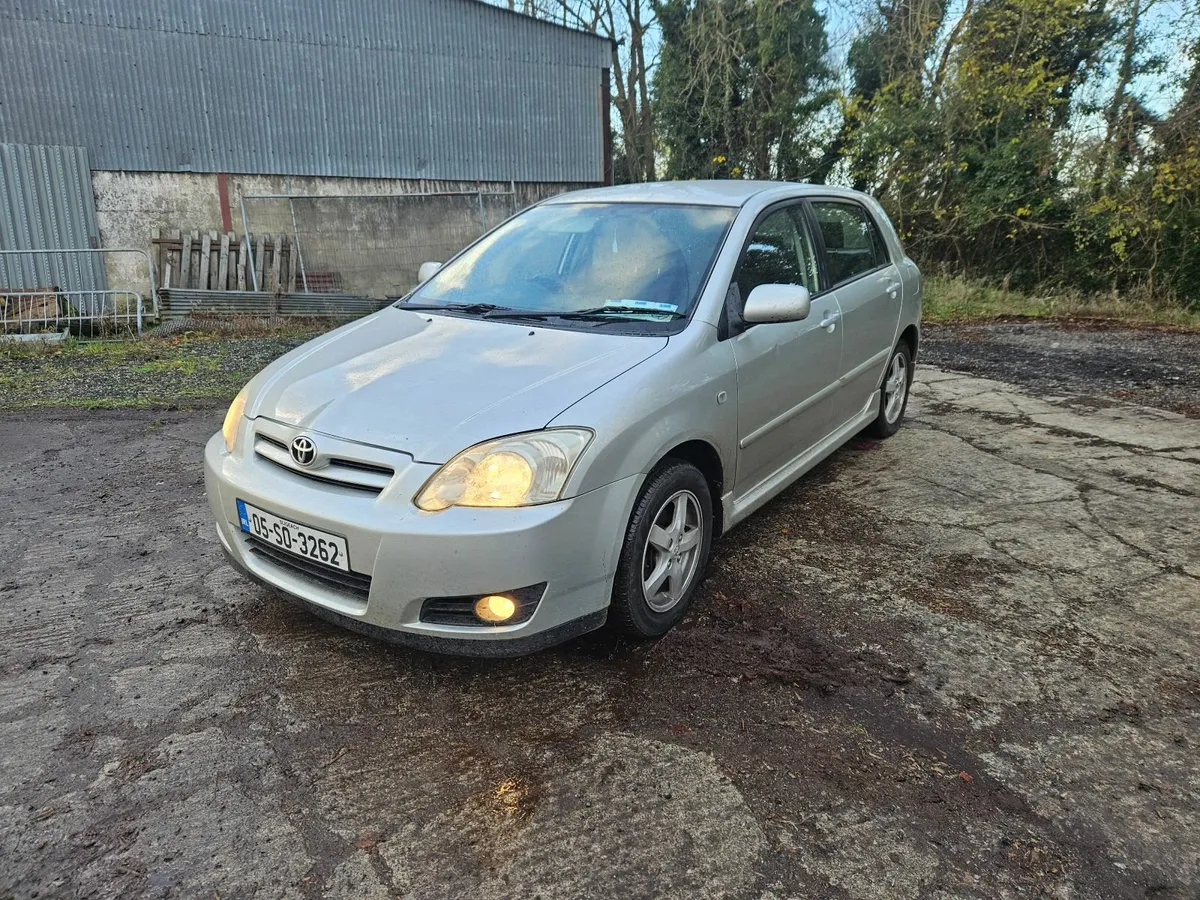 Toyota Corolla 2005 - Image 1