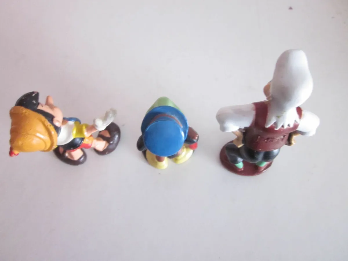 Disney Pinocchio/ Giminy Cricket/ Gepetto Pvc Figs - Image 2
